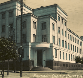 vytauto_didziojo_universiteto_didieji_rumai_20_a_4_des_fotogr_stanisauskas