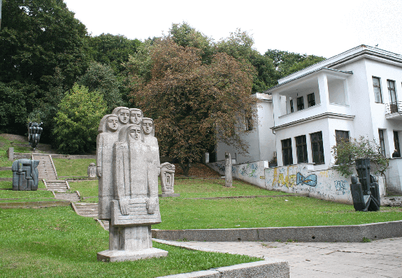 antiniu_skulpturu_sverelis