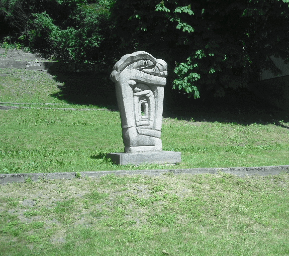 skulptura_ateitis_antiniai