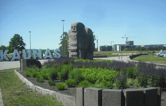 skulptura_kanklininkas_antinis