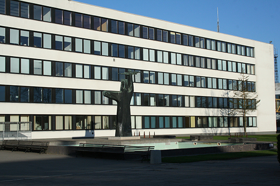 Perkunas_skulptorius_Ruzgas